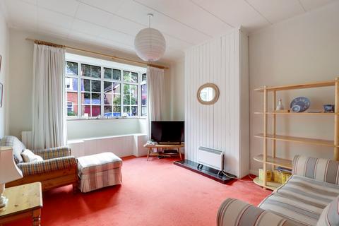 57 Common Road, Claygate, Esher, KT10 0HU