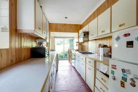 57 Common Road, Claygate, Esher, KT10 0HU