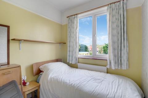 57 Common Road, Claygate, Esher, KT10 0HU