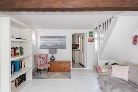 2 bedroom end of terrace house for sale, Coverts Road, Claygate, KT10