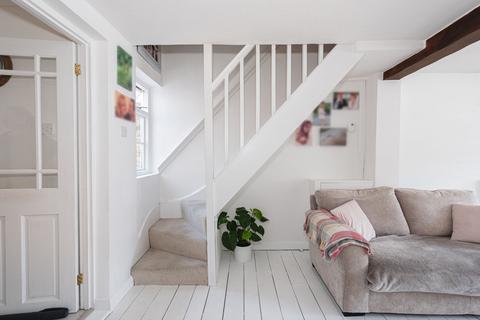 2 bedroom end of terrace house for sale, Coverts Road, Claygate, KT10