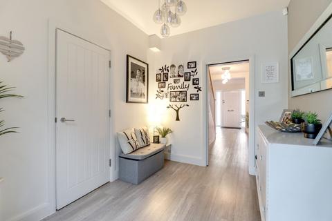 13 Southfields, East Molesey, KT8 0BP