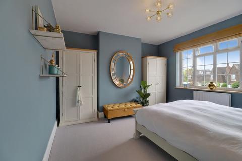 3 Cedar Road, East Molesey, KT8 9HP