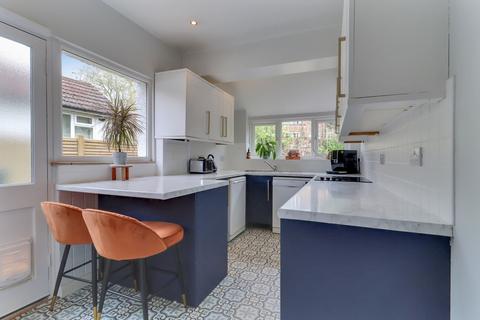 3 Cedar Road, East Molesey, KT8 9HP
