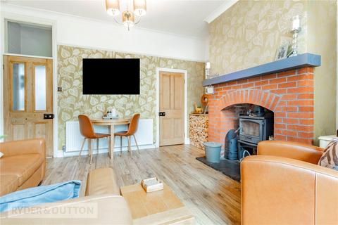 70 Knott Lanes, Oldham, OL8 3JA