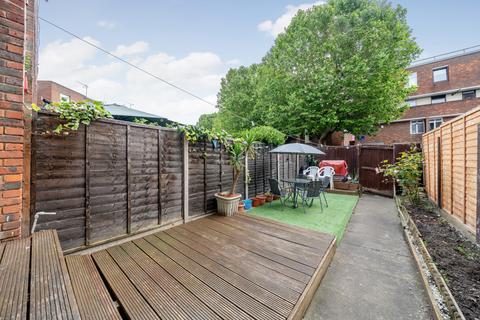 24 Marshall Path, London, SE28 8DX