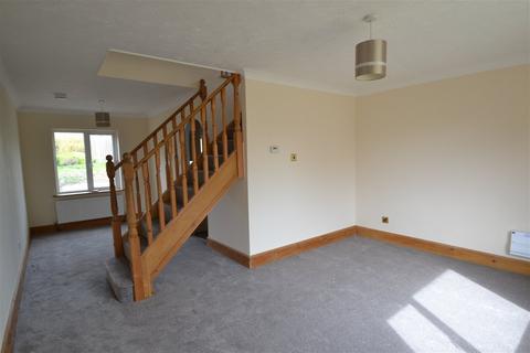 3 bedroom end of terrace house to rent, Larch Road, Corby NN17