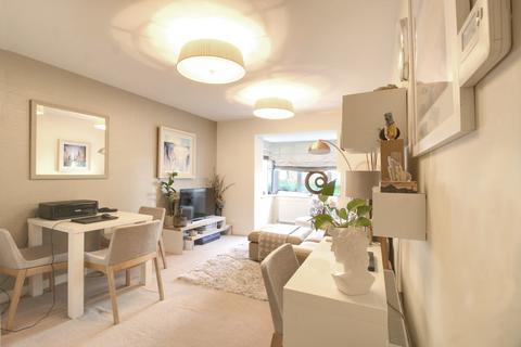 1 bedroom apartment for sale, Sackville Court Eden Road, Sevenoaks TN14