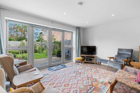 11 The Mazles, Comberton, Cambridge, CB23 7FA