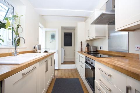279 Cheriton Road, Folkestone, CT19 4AZ