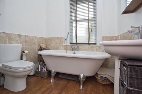 279 Cheriton Road, Folkestone, CT19 4AZ