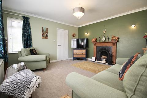 3 Middle Leigh, Street, BA16 0LA