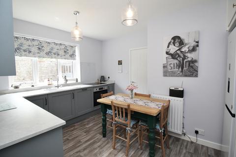 3 Middle Leigh, Street, BA16 0LA