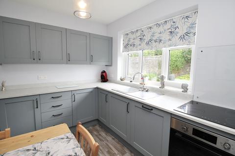 3 Middle Leigh, Street, BA16 0LA