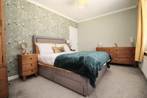 3 Middle Leigh, Street, BA16 0LA