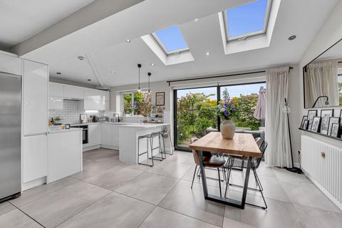 33 Arklow Drive, Hale Village, Liverpool, L24 5RW