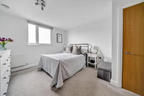21 Cowdrey Mews, London, SE6 3AP