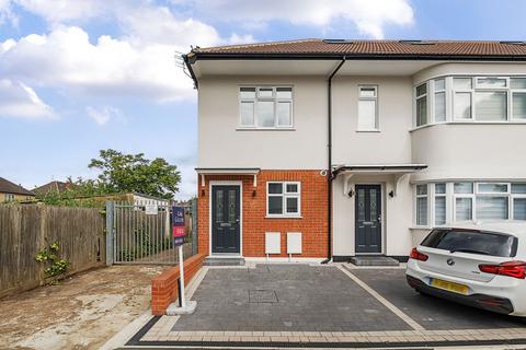 1 bedroom end of terrace house for sale, Sidmouth Drive, Ruislip, Middlesex