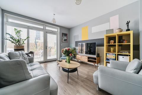 3 bedroom end of terrace house for sale, Mays Lane, Barnet, EN5