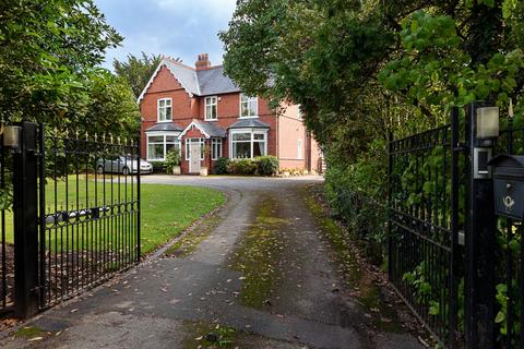 4 bedroom detached house for sale, Middlewich Road, Allostock, WA16