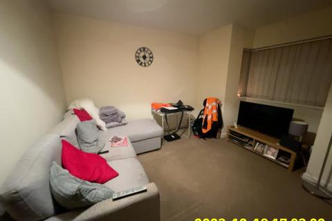 1 bedroom flat to rent, Chapel Court, St Mary Street, ,