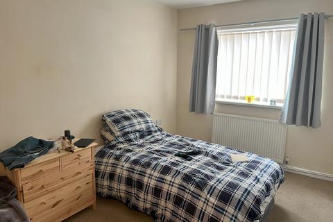 1 bedroom flat to rent, Chapel Court, St Mary Street, ,