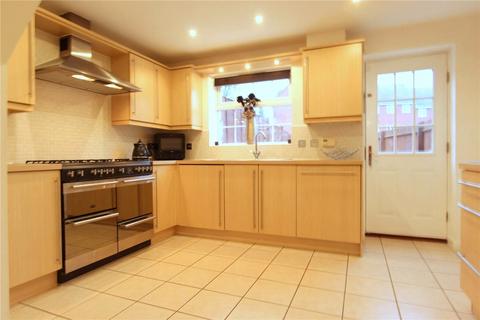 3 bedroom end of terrace house for sale, Ashleworth Road, Swindon SN25