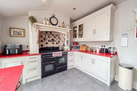 4 bedroom semi-detached house for sale, Woodland Park Road, Newport, NP19