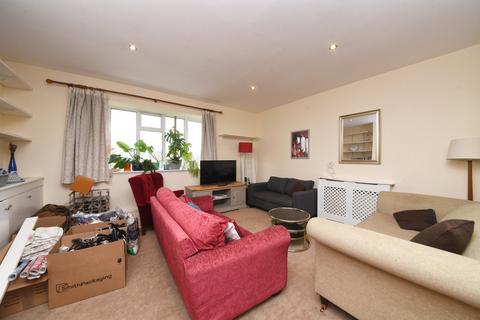 3 bedroom flat for sale, The Grange, East Finchley, N2