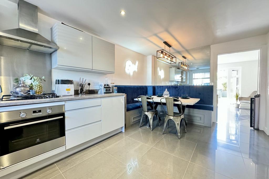 Kitchen diner
