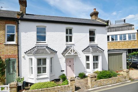 3 bedroom end of terrace house for sale, Middle Lane, Teddington TW11