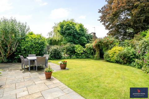 22 Beech Lane, Kislingbury, Northampton, NN7 4AL