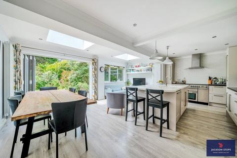 22 Beech Lane, Kislingbury, Northampton, NN7 4AL