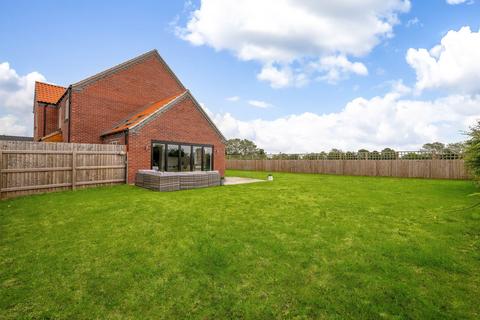 4 bedroom detached house for sale, 4 Hopkinson Close, North Scarle