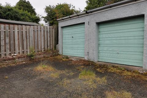 Garage to rent, Caiystane Gardens, Edinburgh EH10