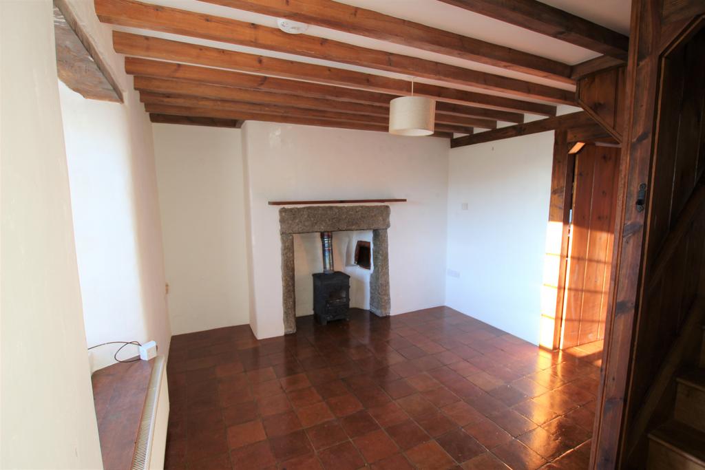 Tavistock, Devon PL19 2 bed house to rent £900 pcm (£208 pw)