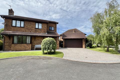 4 bedroom detached house for sale, Balfour Close, Thornton FY5