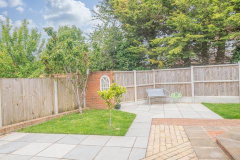 3 bedroom semi-detached house for sale, Thorne Road, Minster, CT12