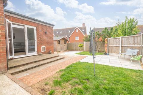 3 bedroom semi-detached house for sale, Thorne Road, Minster, CT12