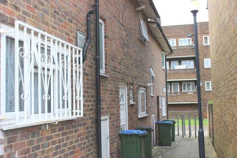 1 bedroom apartment to rent, Nile Path, Woolwich, SE18 4DP