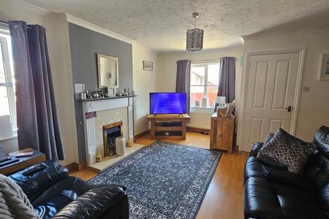 3 bedroom semi-detached house for sale, 161 Manor View, Par