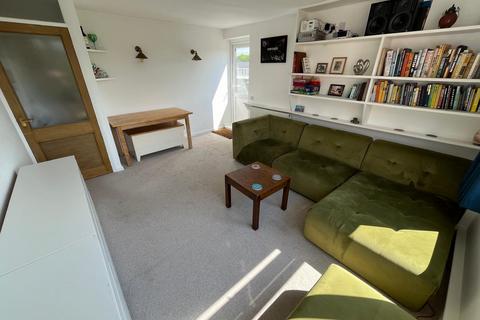 1 bedroom flat for sale, Viking Court, Beaver Close, Hampton, TW12