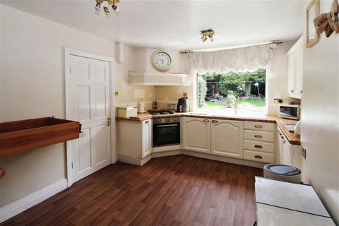 61 Brandhall Road, Oldbury, B68 8DT