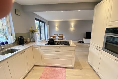 3 bedroom semi-detached house for sale, Sandringham Close, Hove BN3