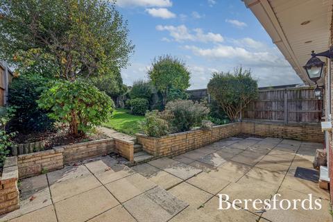 9 Abbey Road, Billericay, CM12 9NF