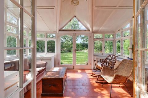 57 Ember Lane, Esher, KT10 8EF