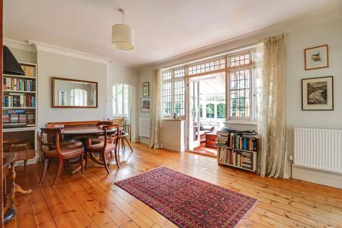 57 Ember Lane, Esher, KT10 8EF