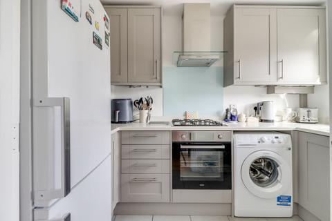 12 Faraday Place, West Molesey, KT8 2TT