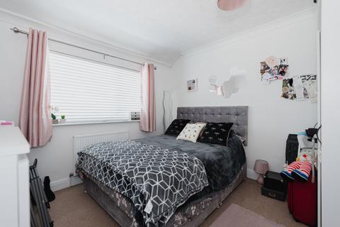 49 Balmoral Crescent, West Molesey, KT8 1QA