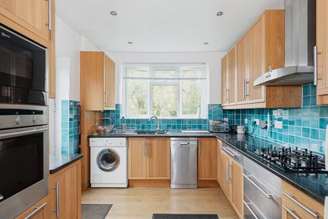 38 Lower Wood Road, Claygate, Esher, KT10 0EU